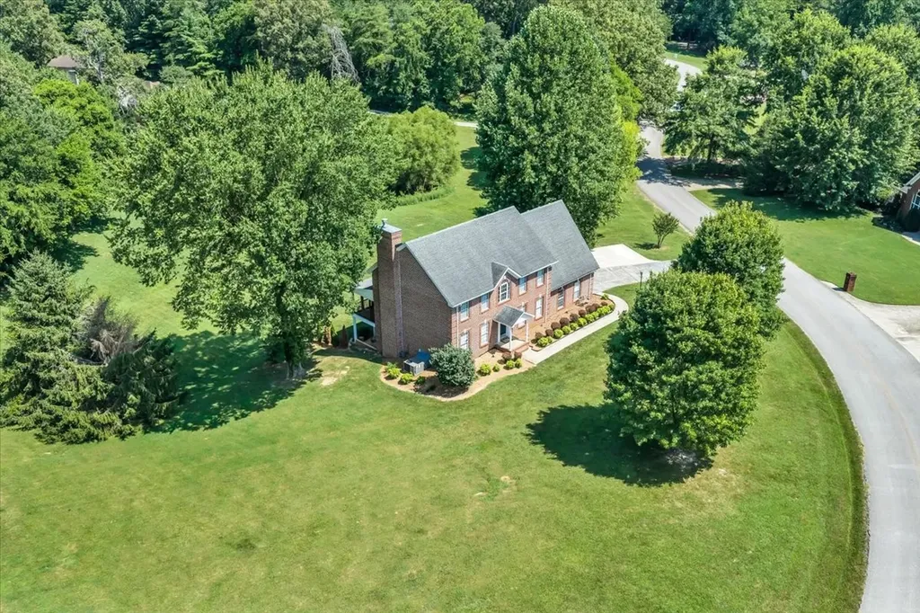 141 W Laurel Avenue Mcminnville TN 37110