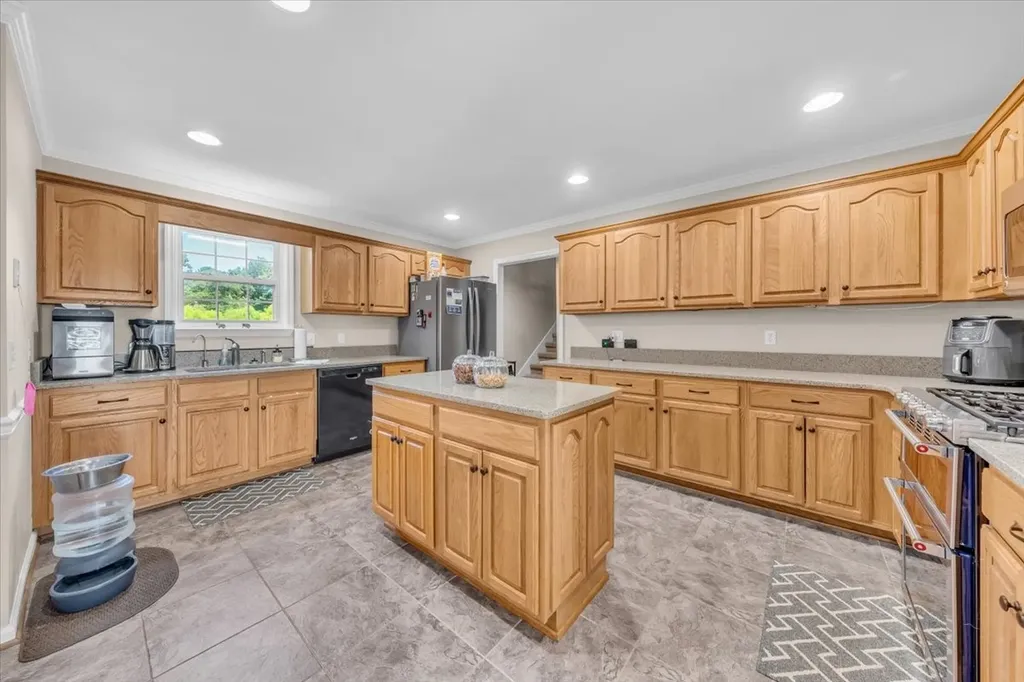 141 W Laurel Avenue Mcminnville TN 37110