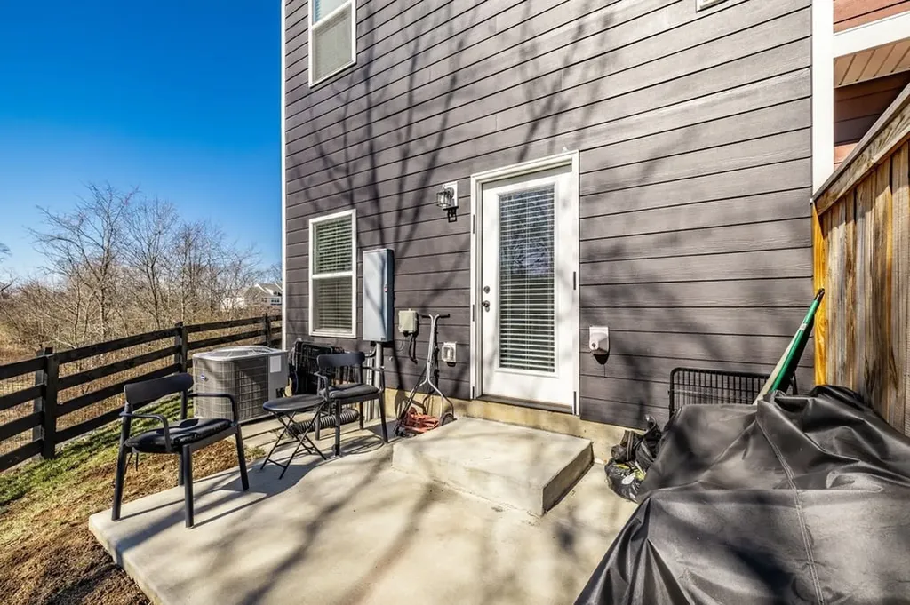 223 Holywell Drive Gallatin TN 37066