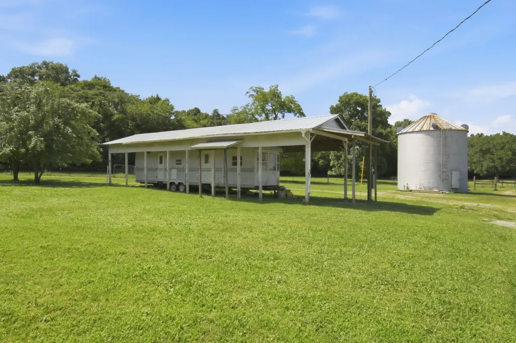 148 Wade Jennings Road Shelbyville TN 37160