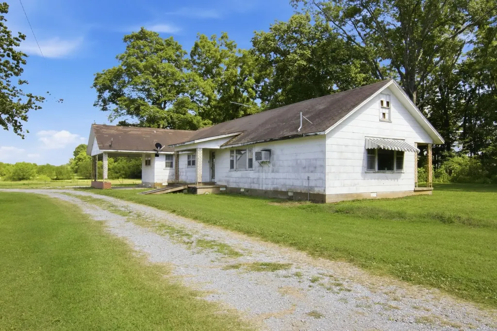 148 Wade Jennings Road Shelbyville TN 37160