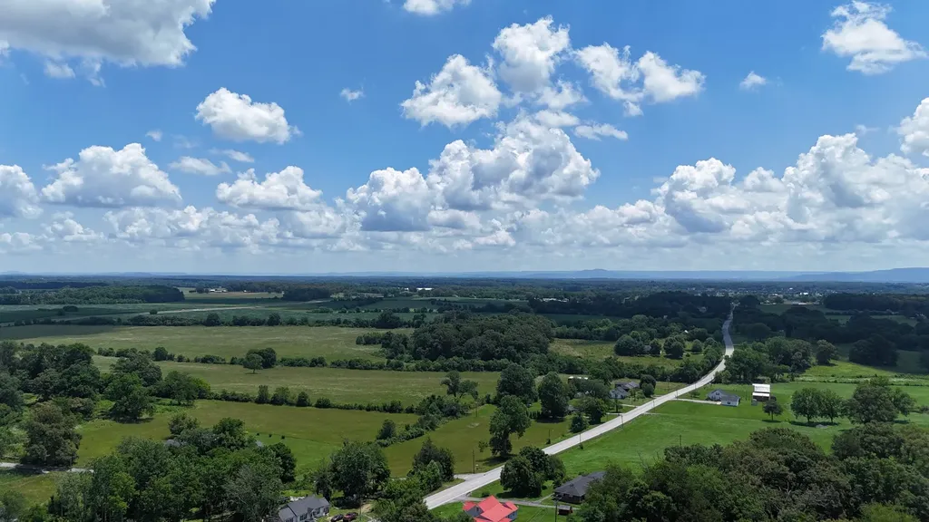 67 Hidden Valley Circle Mcminnville TN 37110