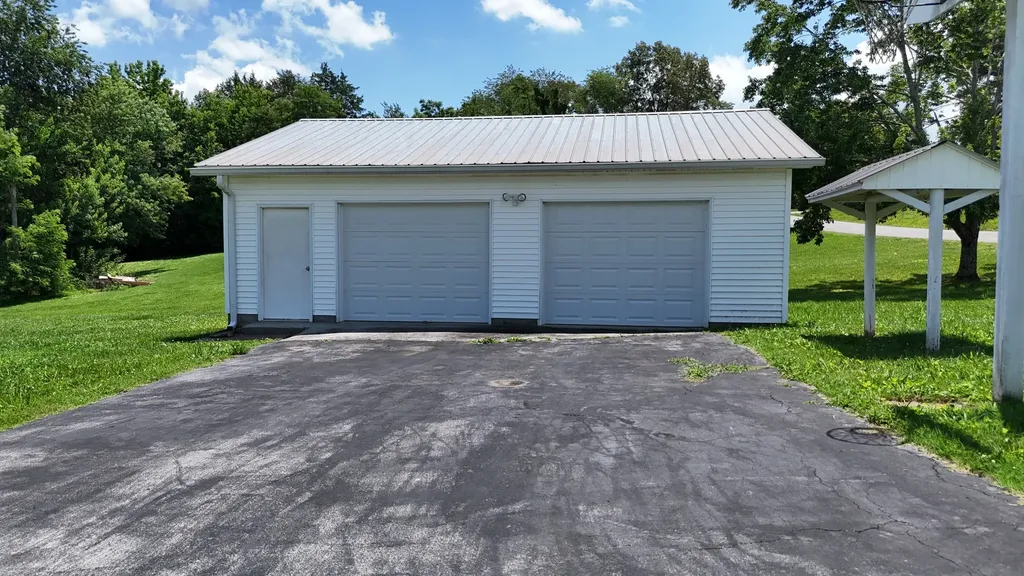 67 Hidden Valley Circle Mcminnville TN 37110