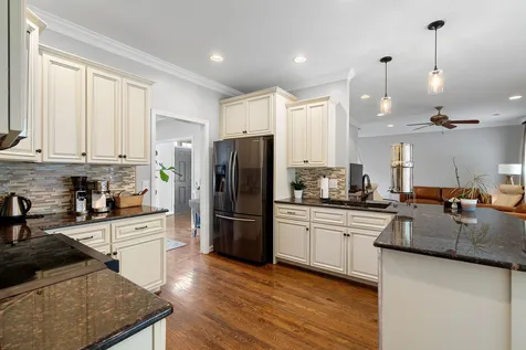 1357 Saybrook Crossing Thompsons Station TN 37179
