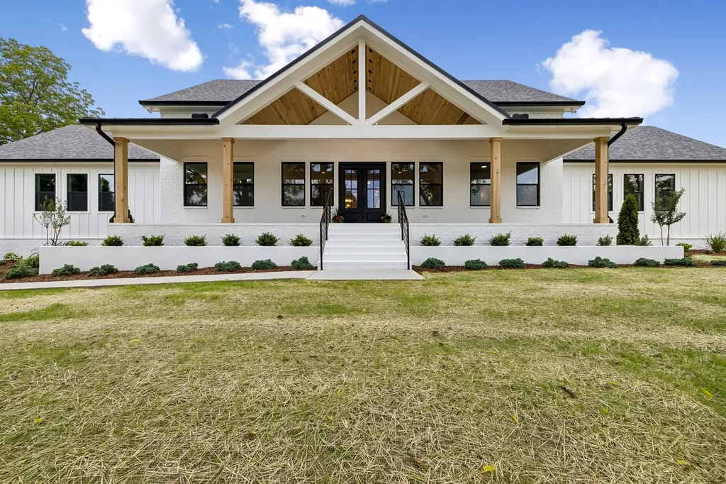 2472 Taylor Road Columbia TN 38401
