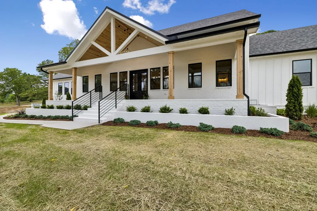2472 Taylor Road Columbia TN 38401