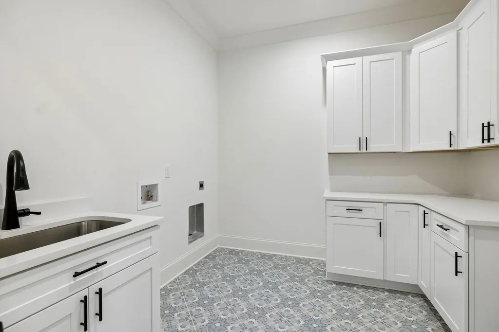 2472 Taylor Road Columbia TN 38401