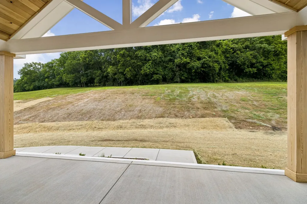 2472 Taylor Road Columbia TN 38401