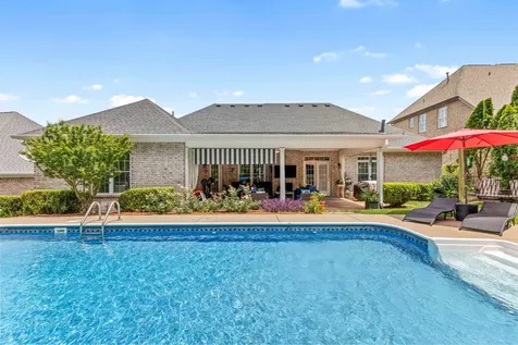 115 N Country Club Drive Hendersonville TN 37075
