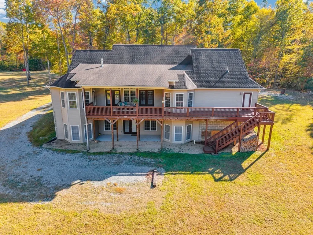 700 Falls Road Monterey TN 38574
