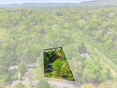 3235 Haywood Avenue Chattanooga TN 37415