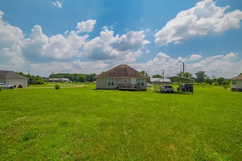 282 Flintville School Road Elora TN 37328