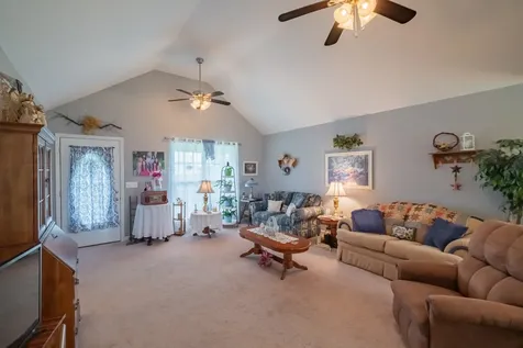 282 Flintville School Road Elora TN 37328