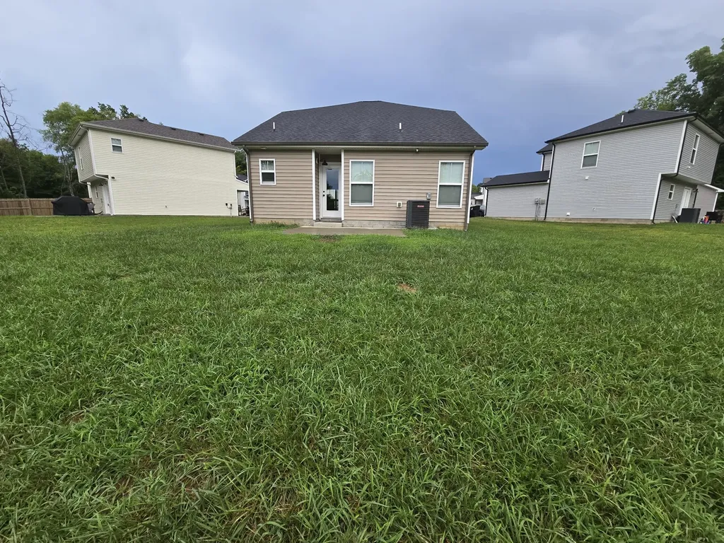 1176 Cottonwood Drive Clarksville TN 37040