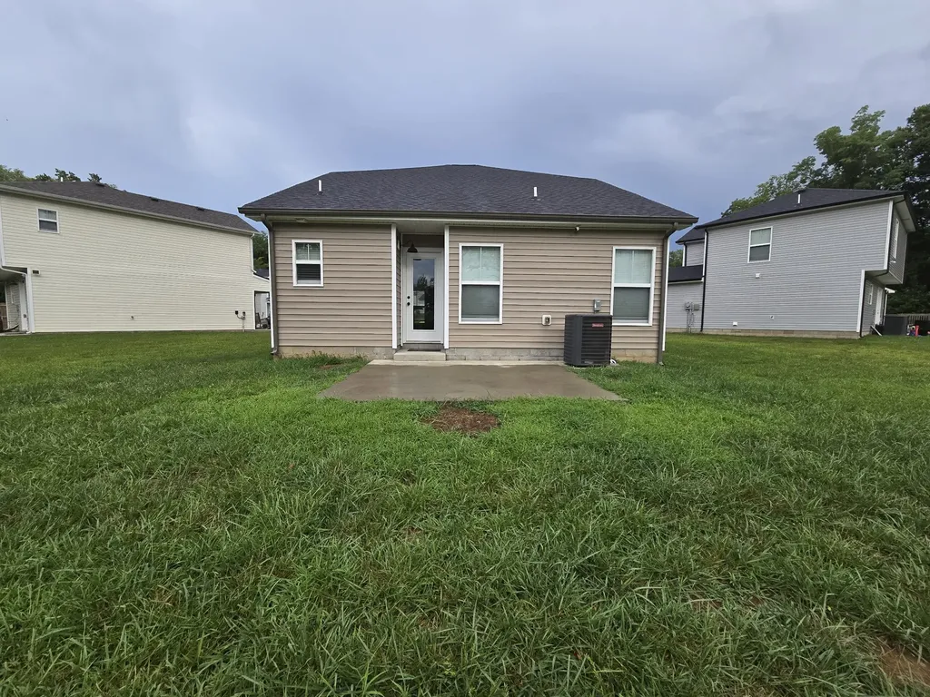 1176 Cottonwood Drive Clarksville TN 37040