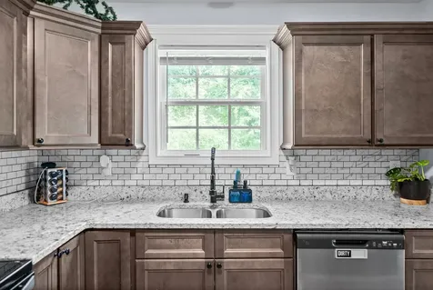 1691 Hugh Hunter Road Oak Grove KY 42262