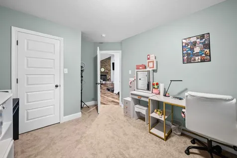 1691 Hugh Hunter Road Oak Grove KY 42262