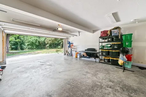 1691 Hugh Hunter Road Oak Grove KY 42262