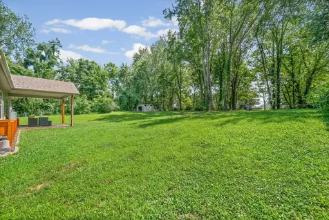 1691 Hugh Hunter Road Oak Grove KY 42262