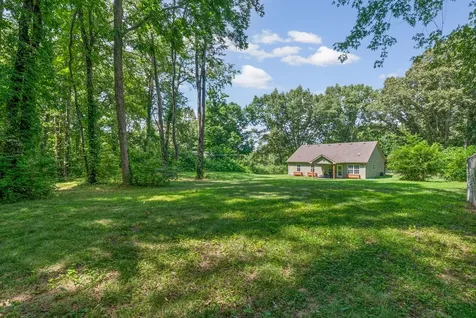 1691 Hugh Hunter Road Oak Grove KY 42262