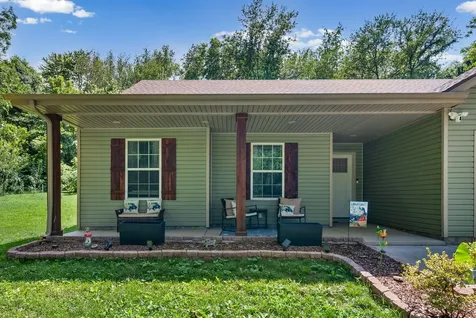1691 Hugh Hunter Road Oak Grove KY 42262