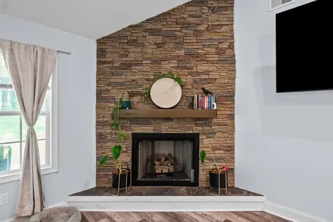 1691 Hugh Hunter Road Oak Grove KY 42262