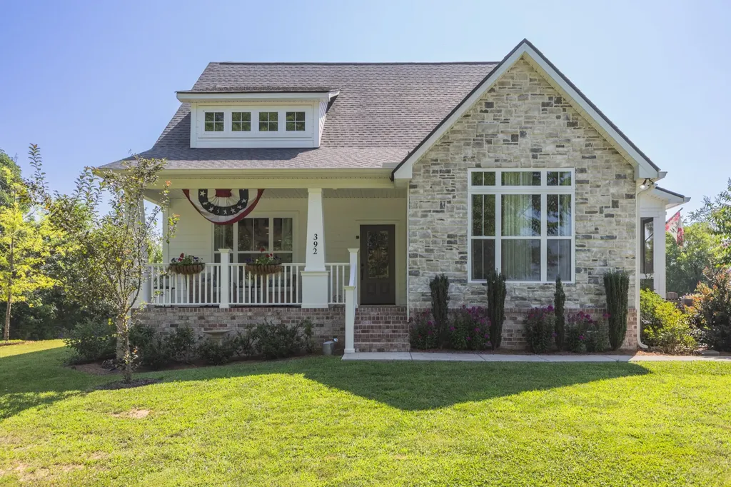 392 New Deal Potts Road Cottontown TN 37048