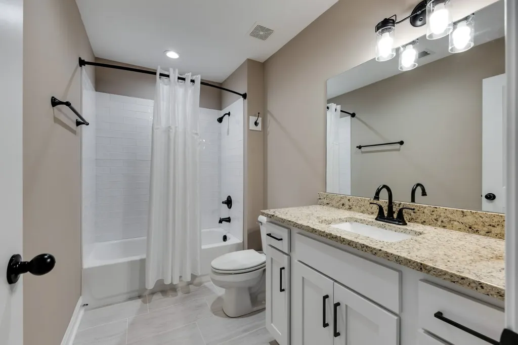 392 New Deal Potts Road Cottontown TN 37048