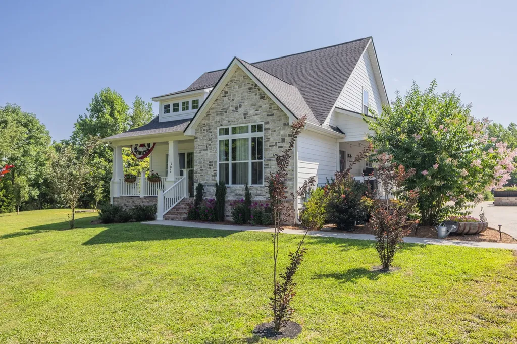 392 New Deal Potts Road Cottontown TN 37048