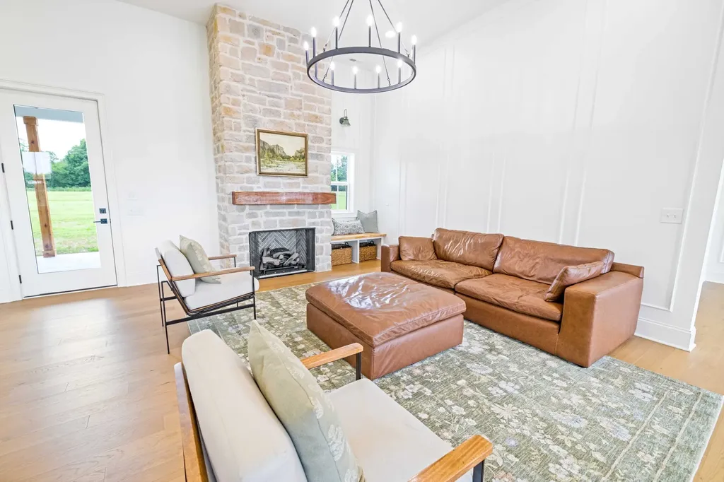 7838 Woodfin Road Christiana TN 37037