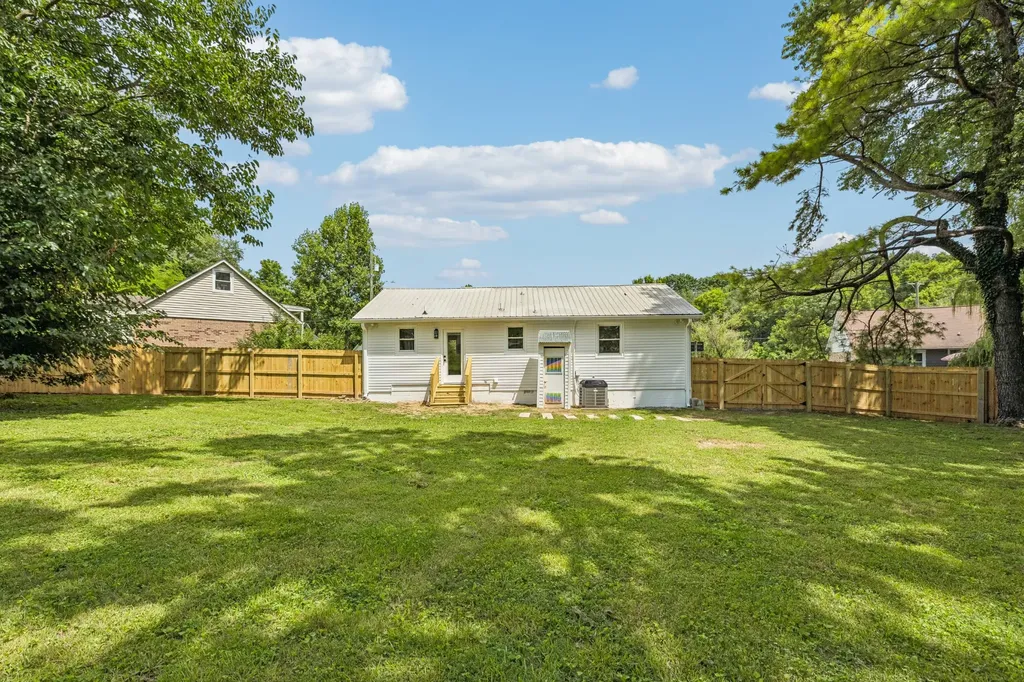 205 Glenrose Court Nashville TN 37210