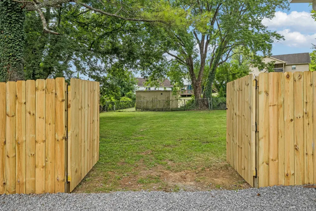 205 Glenrose Court Nashville TN 37210