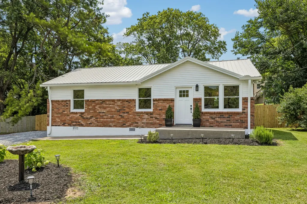 205 Glenrose Court Nashville TN 37210
