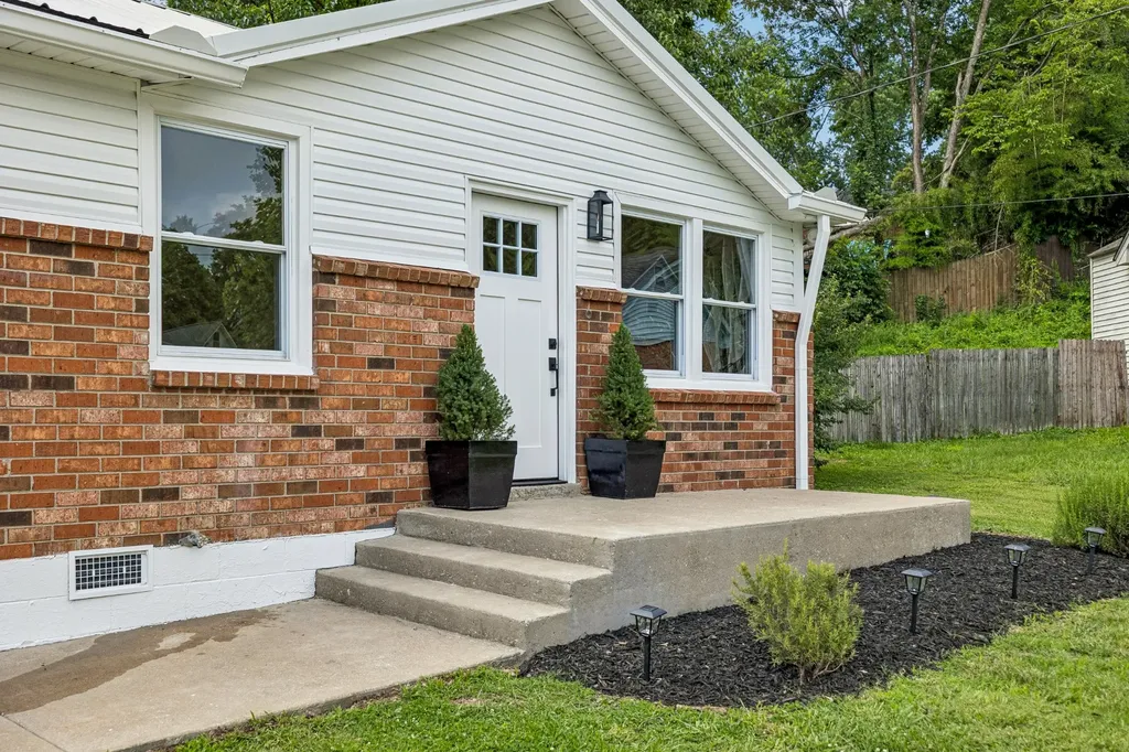 205 Glenrose Court Nashville TN 37210
