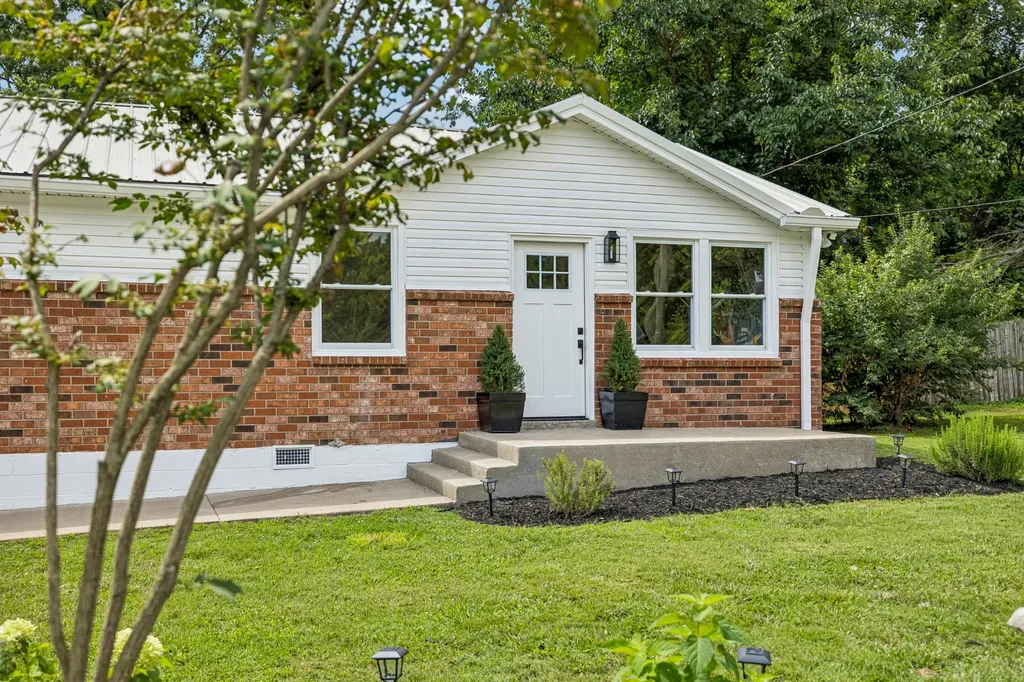 205 Glenrose Court Nashville TN 37210