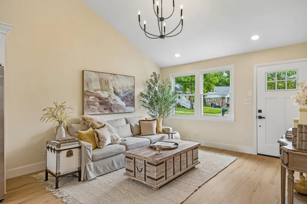 205 Glenrose Court Nashville TN 37210