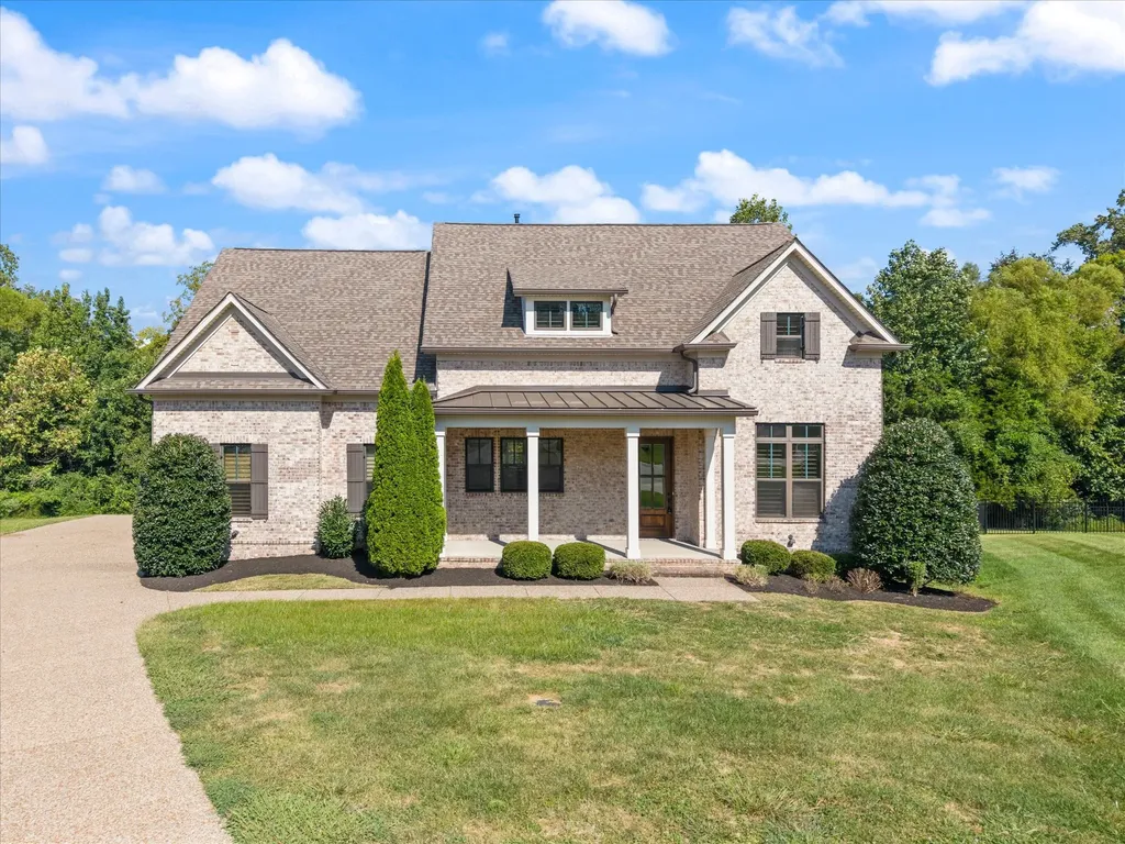 4174 Old Light Circle Arrington TN 37014