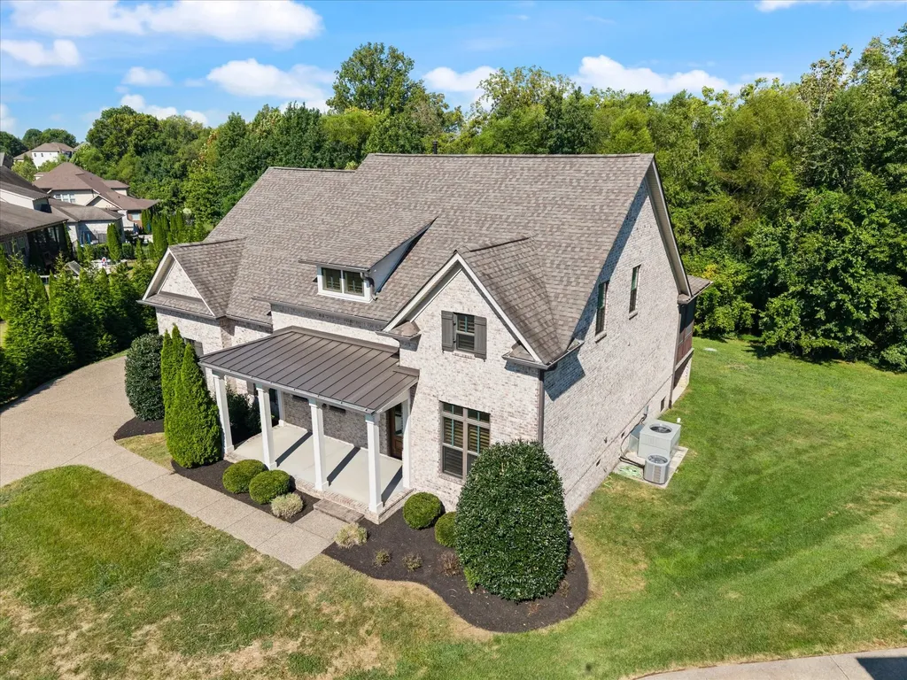 4174 Old Light Circle Arrington TN 37014