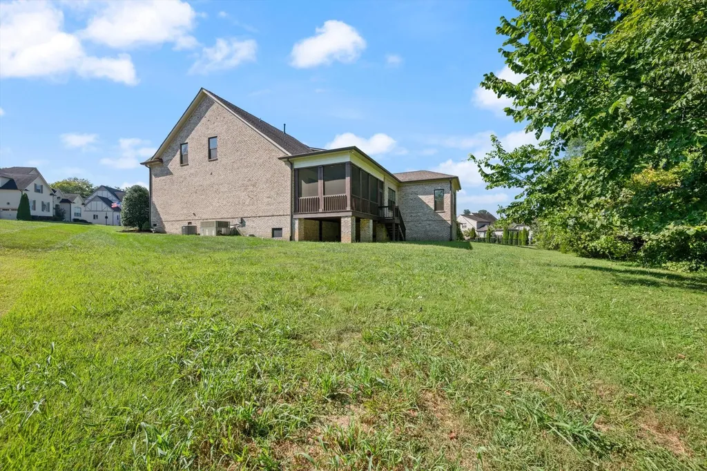 4174 Old Light Circle Arrington TN 37014