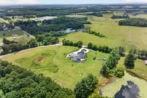 3358 Plateau Road Crossville TN 38571