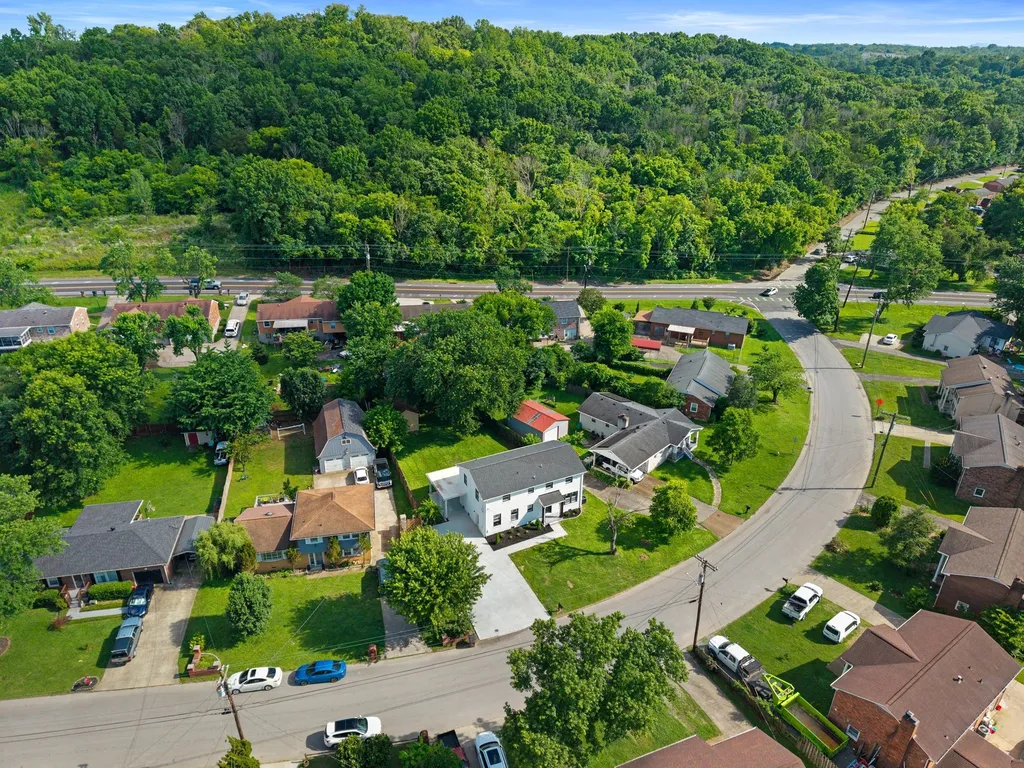 83 Benzing Road Antioch TN 37013