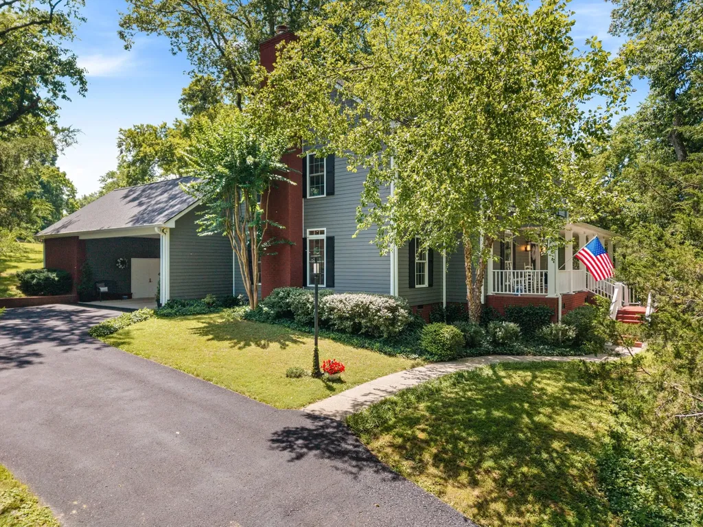 8487 Del Thomas Road Smyrna TN 37167