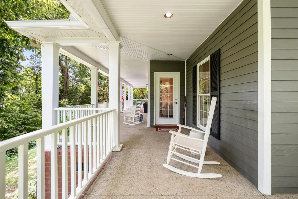 8487 Del Thomas Road Smyrna TN 37167