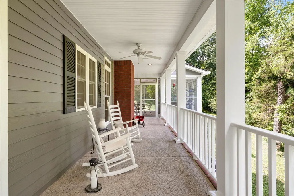 8487 Del Thomas Road Smyrna TN 37167