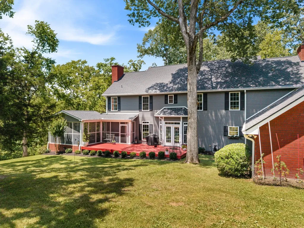 8487 Del Thomas Road Smyrna TN 37167