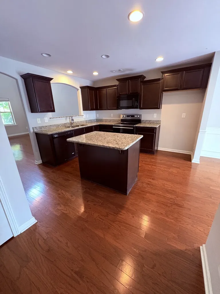 175 Saxony Way Gallatin TN 37066