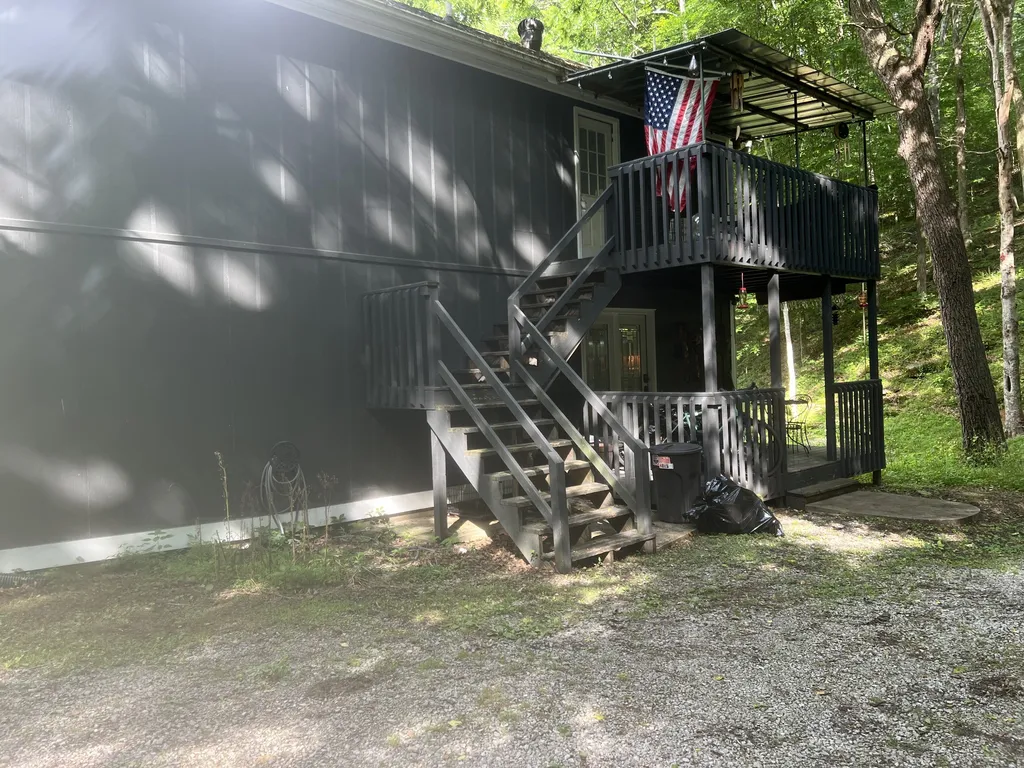 1051 Green Valley Drive Ashland City TN 37015