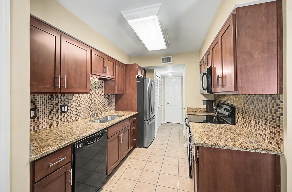 8300 Sawyer Brown Road Nashville TN 37221