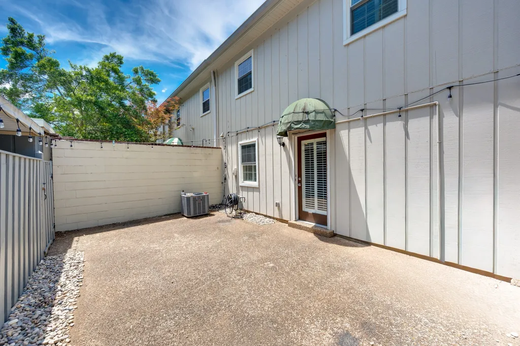 8300 Sawyer Brown Road Nashville TN 37221