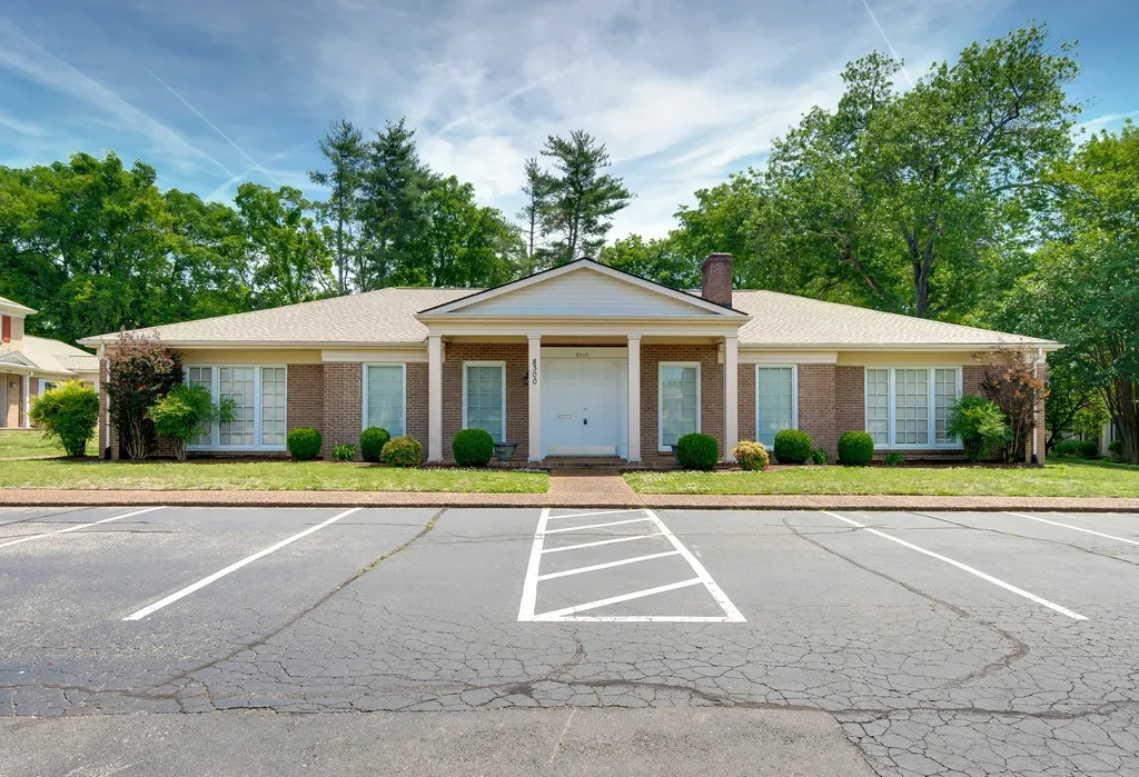 8300 Sawyer Brown Road Nashville TN 37221